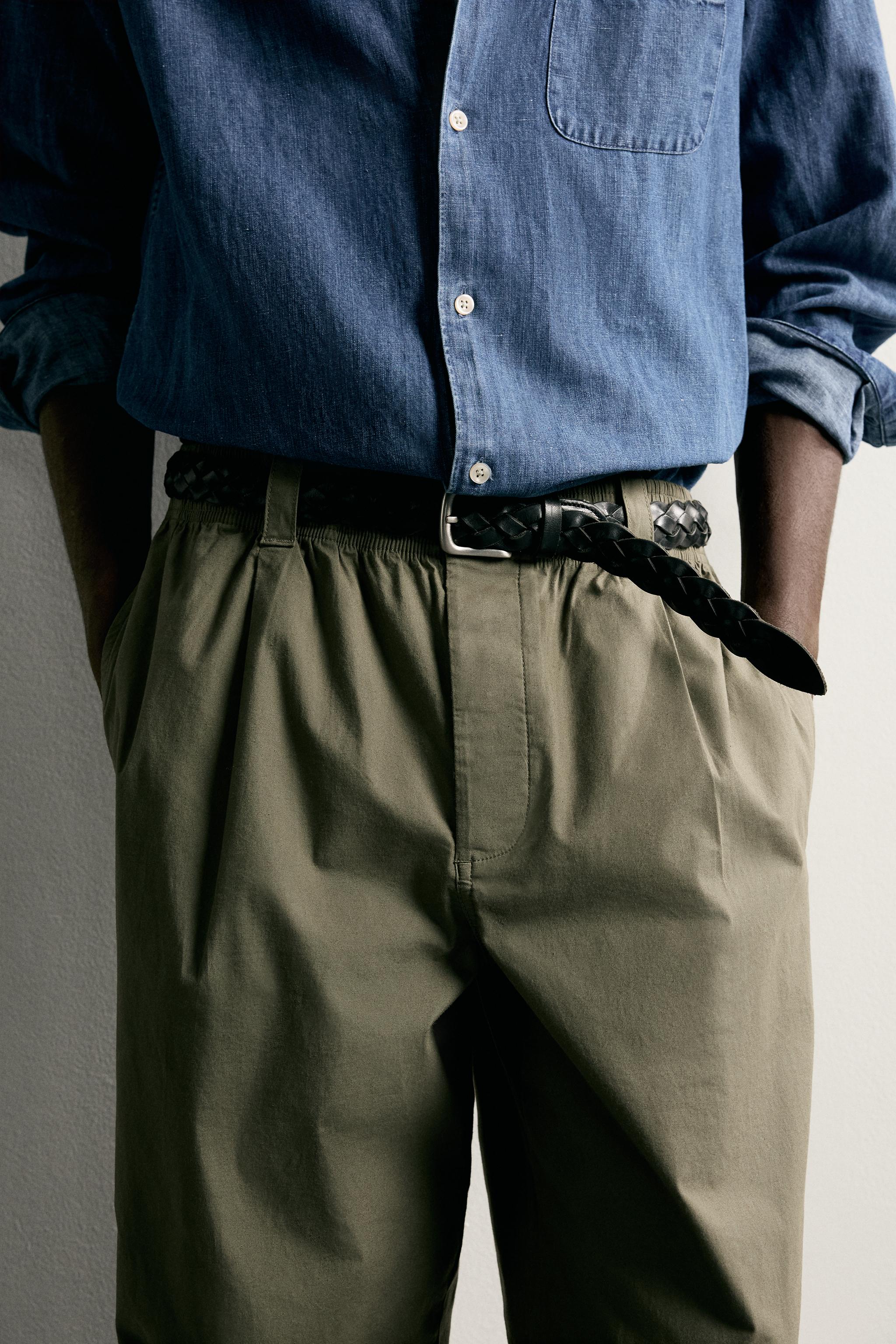RELAXED FIT PLEATED JOGGER PANTS